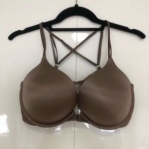 Victoria’s Secret Bombshell Plunge 36D